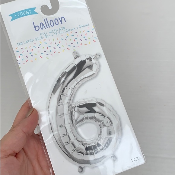 Number 6 balloon silver (L) - Picture 3 of 3